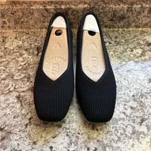 Vivaia Margot 3.0 Square-Toe V-Cut Washable Flats.